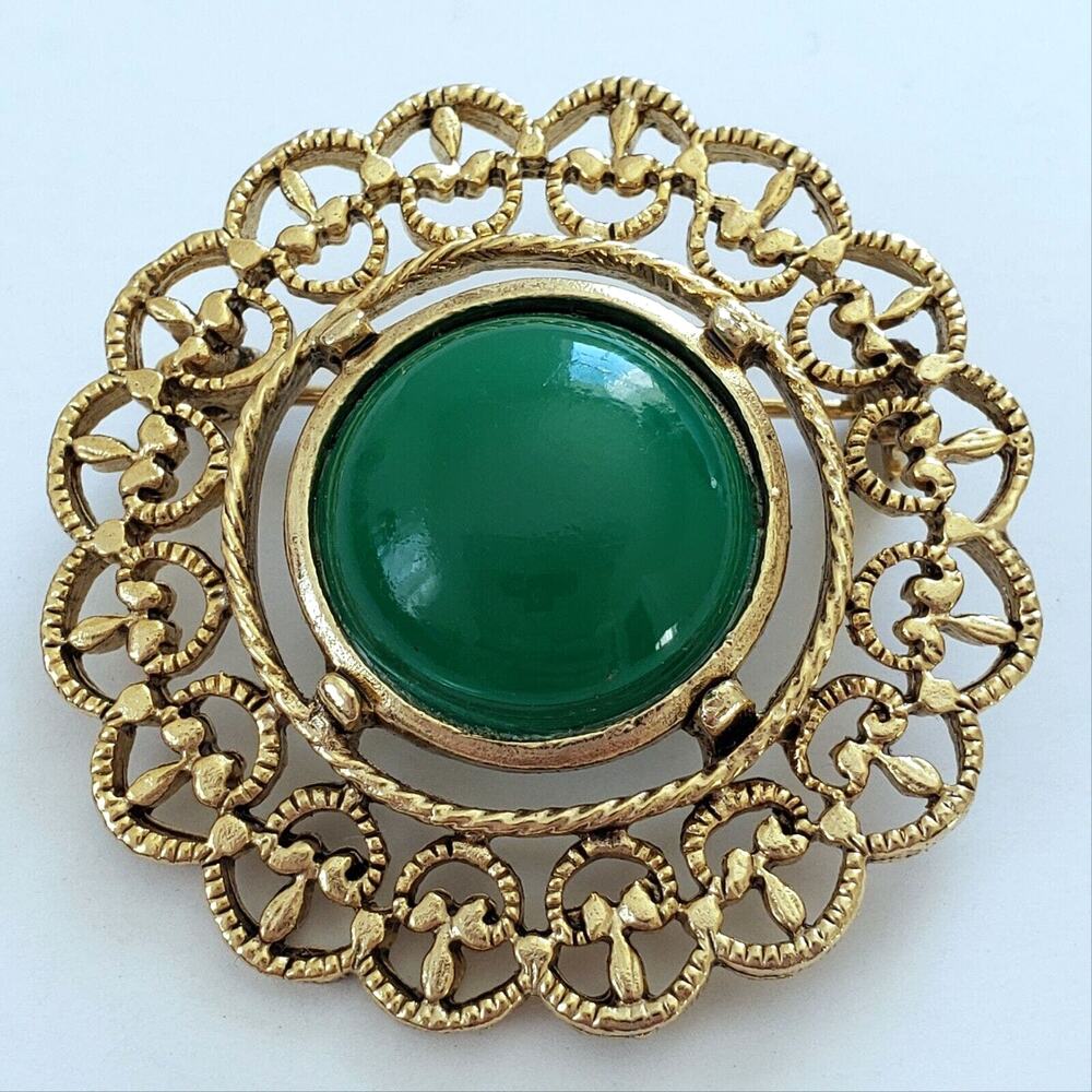Vintage Brooch Green Cabochon Ornate Goldtone Filigree Medallion Pin Midcentury